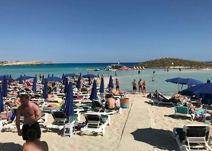 Lägenhet Luxury Apartment Ayia Napa Center